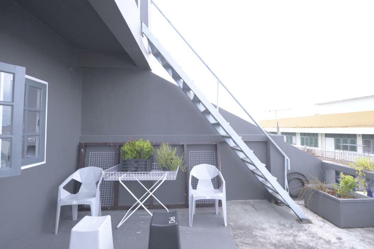 Soundsleep Hostel เชียงราย ภายนอก รูปภาพ