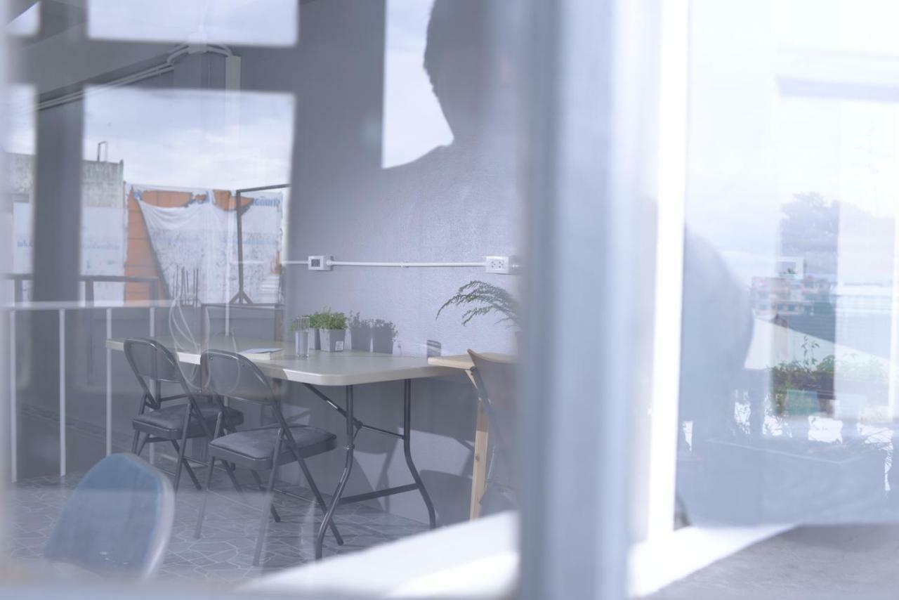 Soundsleep Hostel เชียงราย ภายนอก รูปภาพ