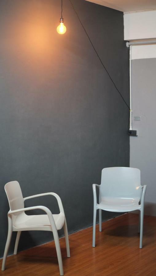 Soundsleep Hostel เชียงราย ภายนอก รูปภาพ