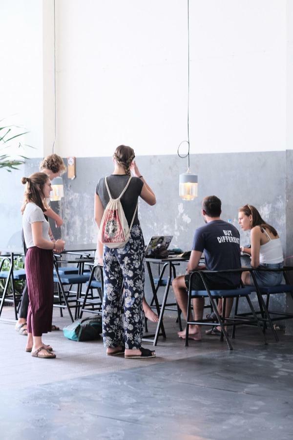 Soundsleep Hostel เชียงราย ภายนอก รูปภาพ